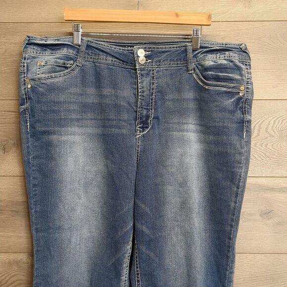 Wallflower Lucius Curvy Stretch Jeans Straight Leg Women's Plus Size 24 Short - Picture 2 of 9
